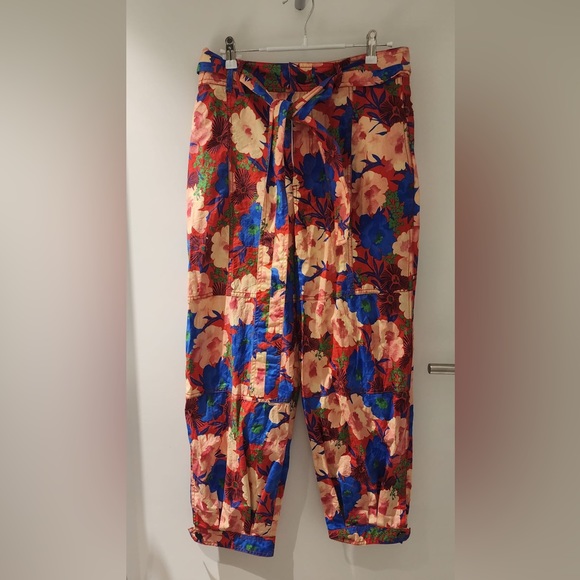 Zara Floral Pants - Picture 2 of 3
